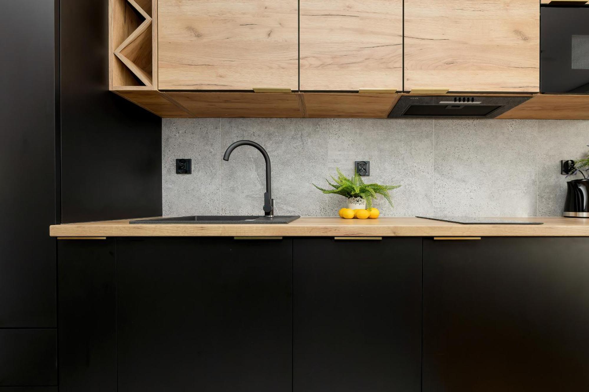 Modern Black & Wooden Apartment Warsaw Near The Airport By Noclegi Renters Ngoại thất bức ảnh